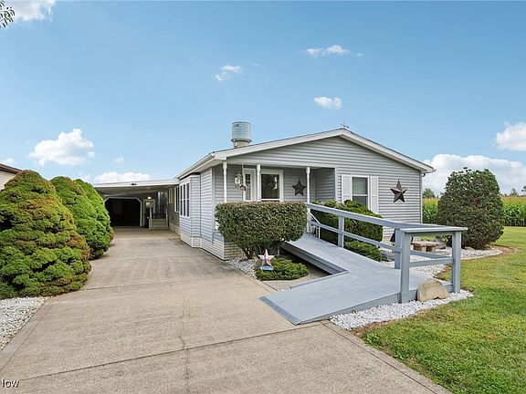 2nd image of 805 Regent Ct