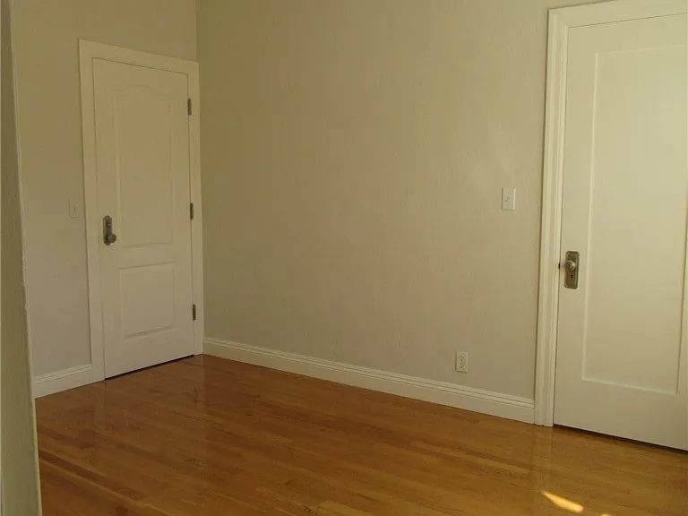 2267 Honolulu Ave #4 — Photo 13