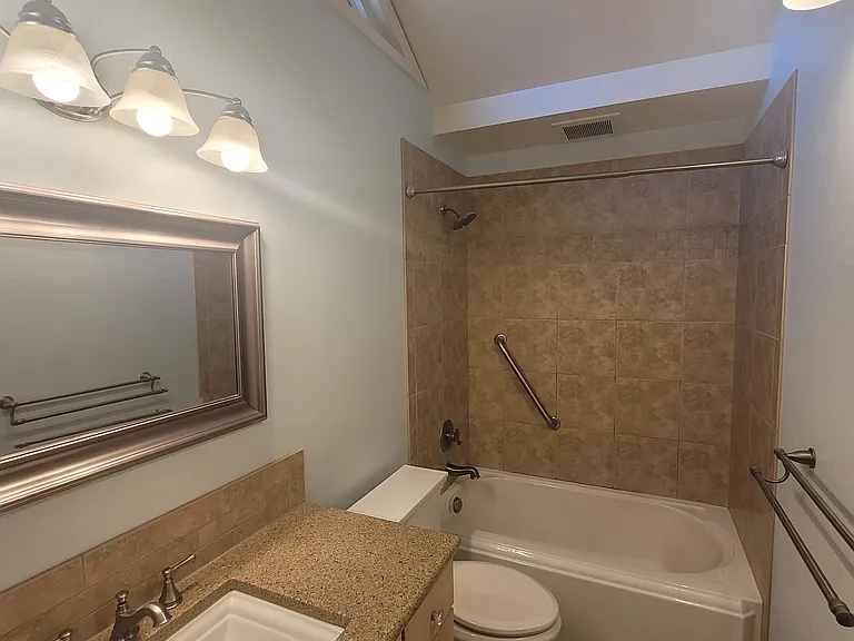 753 SW 201st St #A — Photo 10