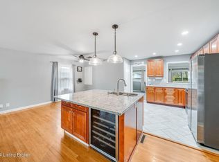 2802 Dell Brooke Ave, Louisville, KY 40220