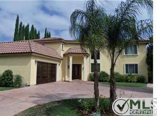 23033 Ostronic Dr, Woodland Hills, CA 91367