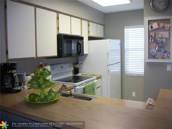 5th image of 2222 N Cypress Bend Dr APT 502