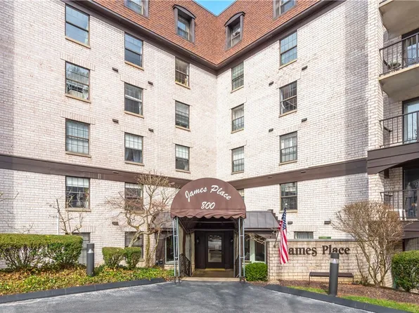 800 Brick Mill Run APT 308, Westlake, OH 44145