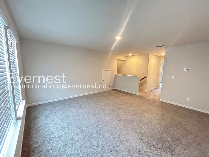 7762 Plymouth Dr — Photo 16