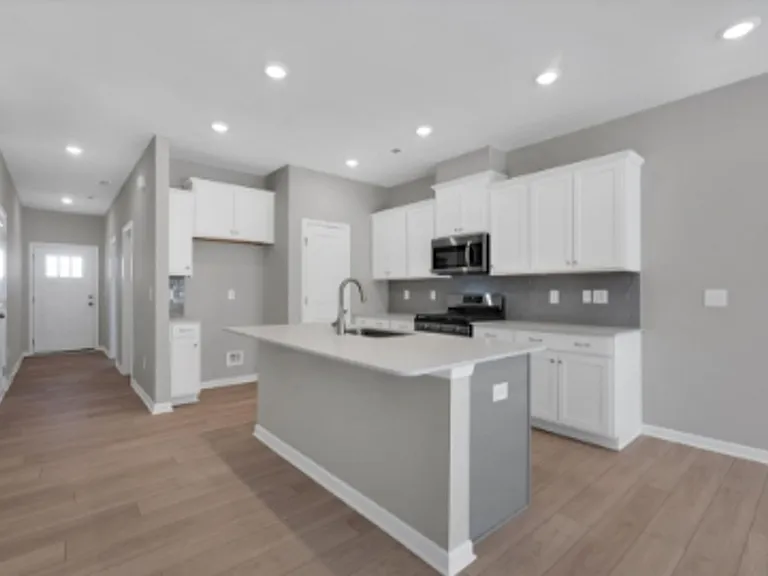 40 Ferryhill Dr — Photo 7
