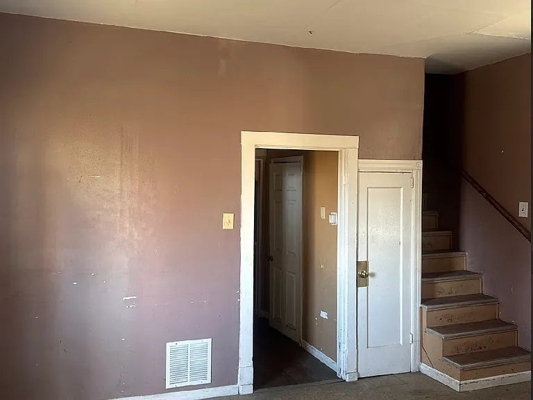 4914 Plover Ave — Photo 3