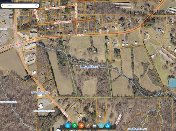 152 Tilton Rd SE, Dalton, GA 30721