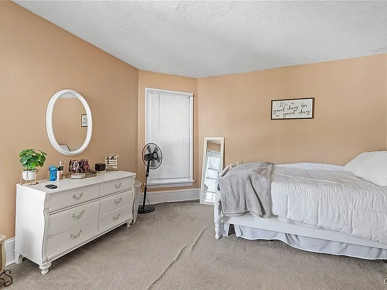 312 Ulster St #2 — Photo 4