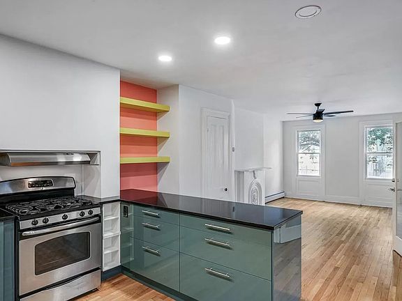 3rd image of 262 Whiton St #1