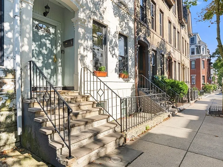 302 K St #B — Photo 19