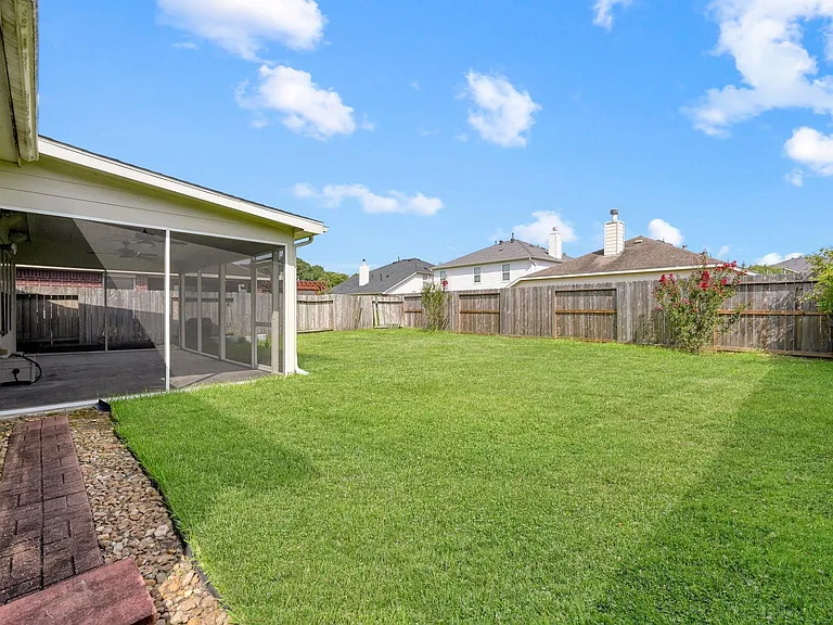 30327 Deleon Fields Dr — Photo 32