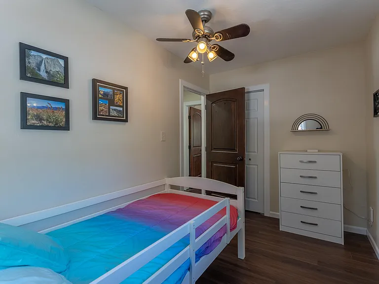 1810 Shenandoah Dr — Photo 17