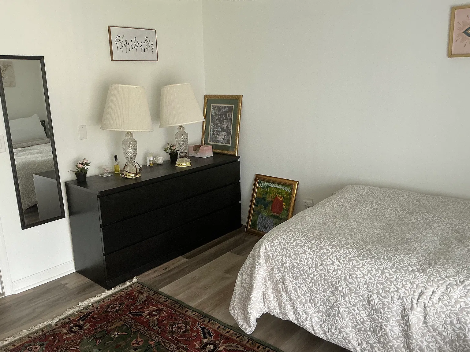 4 bed, 1725 sqft, $900 — Photo 2