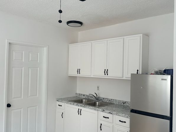 9036 Carson St Unit 3
