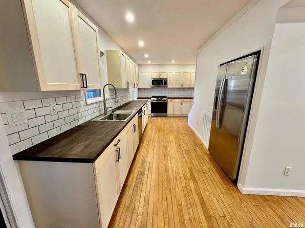 114 Dewhurst St, Savanna, IL 61074