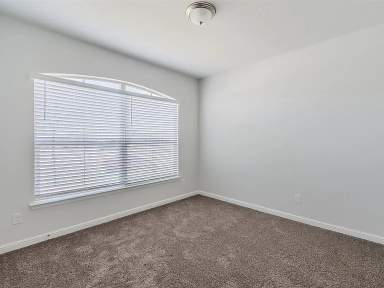 1343 Fox Hollow Rd — Photo 24