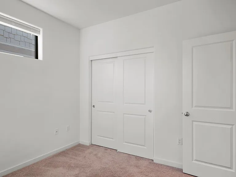 1586 Waterside Ln — Photo 39