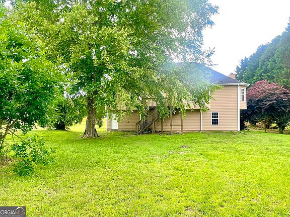 2nd image of 3095 Oak Grove Rd