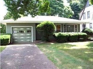1018 N Edgehill Ct, West Peoria, IL