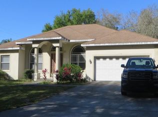 302 Lake Dr, Brandon, FL 33510