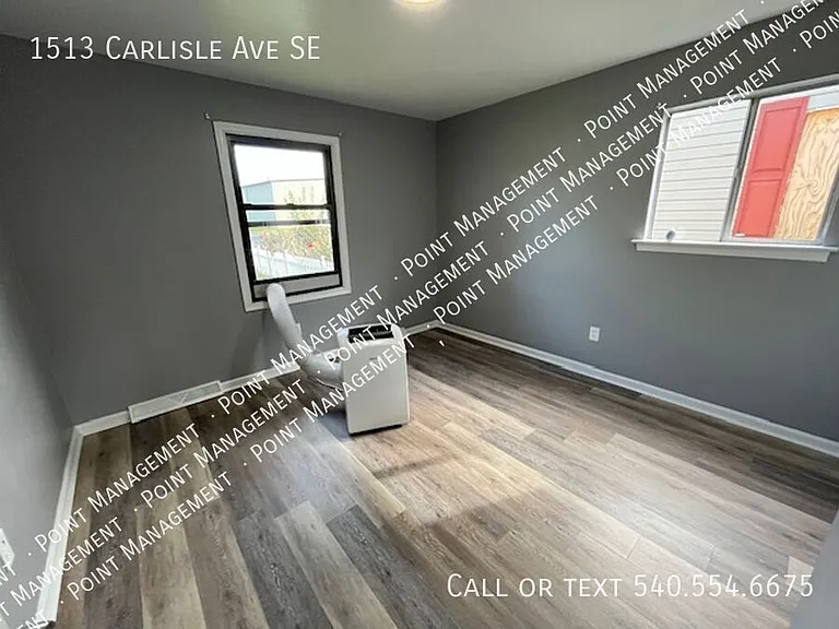 1513 Carlisle Ave SE — Photo 11