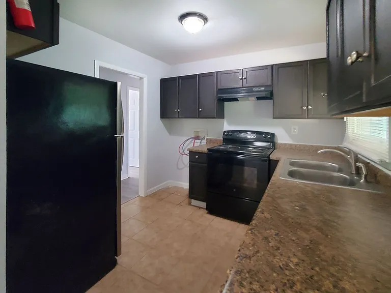 310 Lincoln St SW — Photo 11