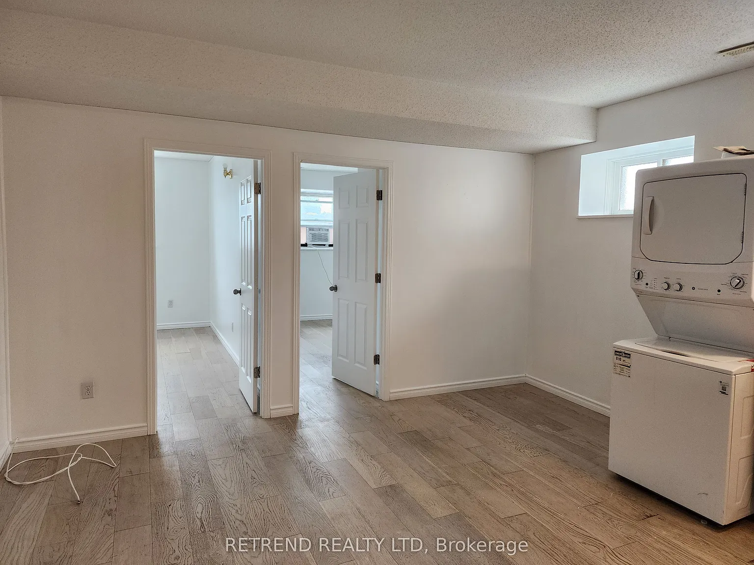 3 bed, $2,100 — Photo 4