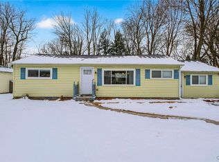 314 Belmore Dr, North Syracuse, NY 13212