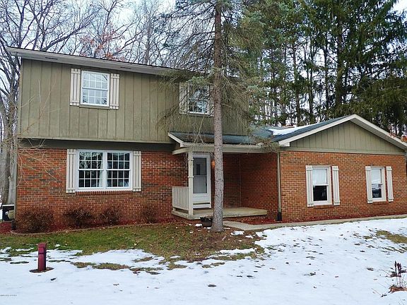 2nd image of 12560 Spruce Ln