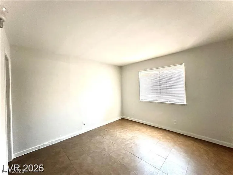 2112 Venusvenue #A — Photo 9