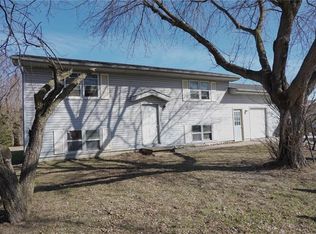 1016 Graceland Ave, Perry, IA 50220