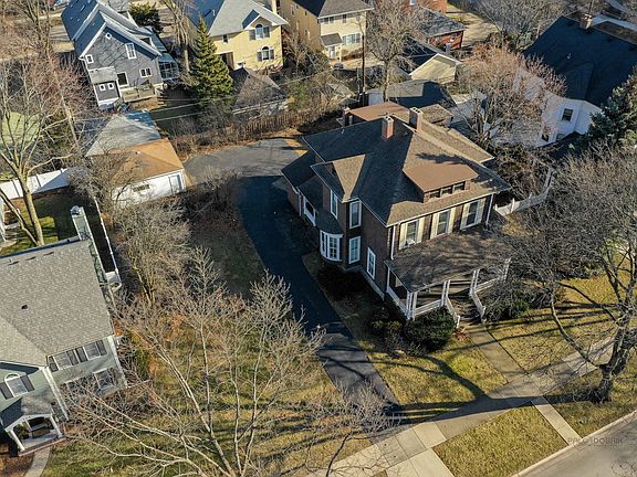 3rd image of 129 S Kensington Ave