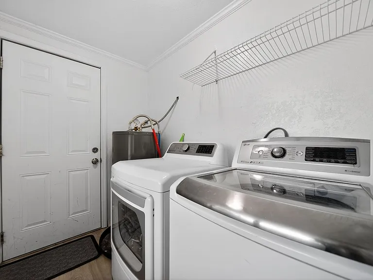 2314 W South St — Photo 18