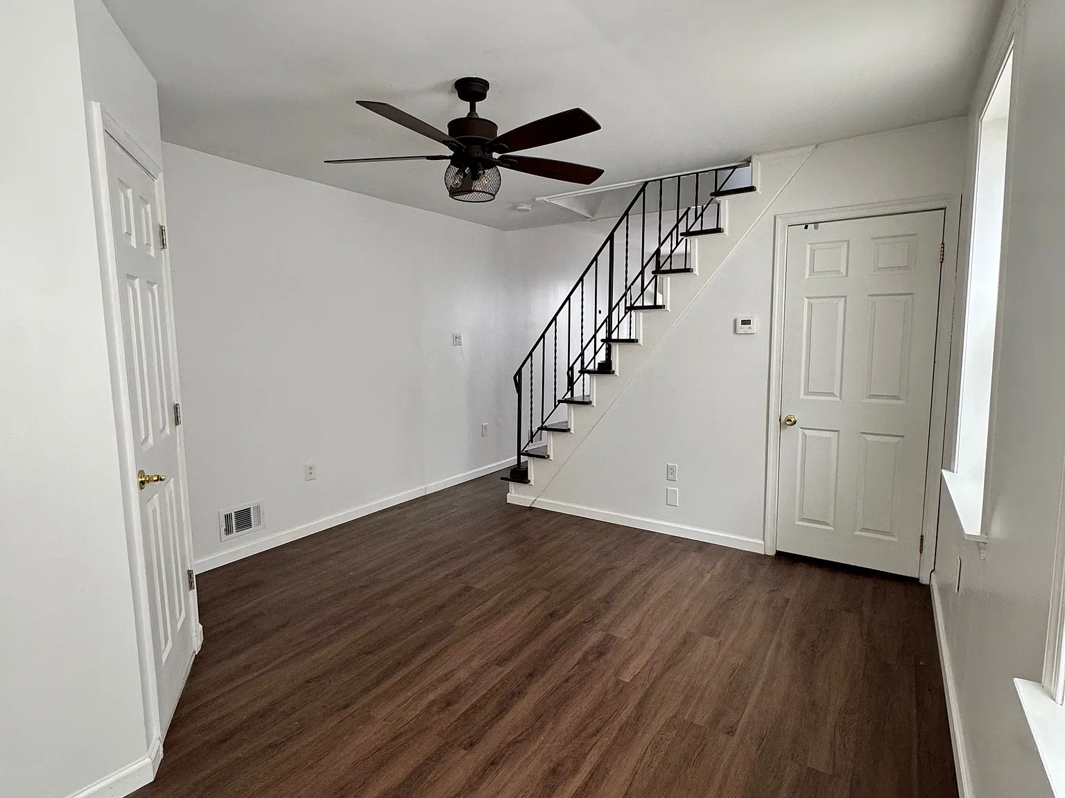3 bed, 1.5 bath, 1723 sqft, $2,700 — Photo 4