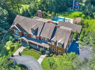 11 Pumpkin Hill Rd, Westport, CT 06880