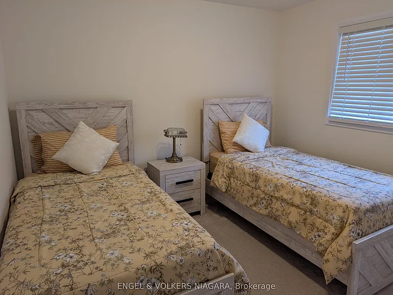 7330 Marvel Dr — Photo 15