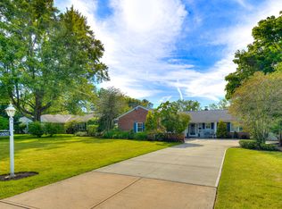 23511 Letchworth Rd, Beachwood, OH 44122