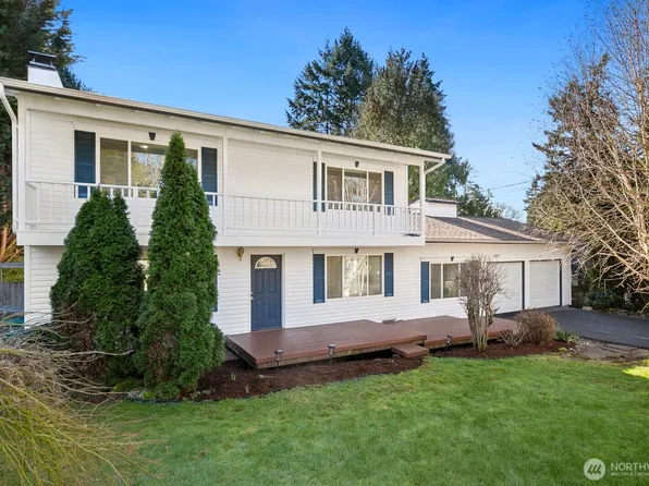 7037 NE 137th Street, Kirkland, WA 98034
