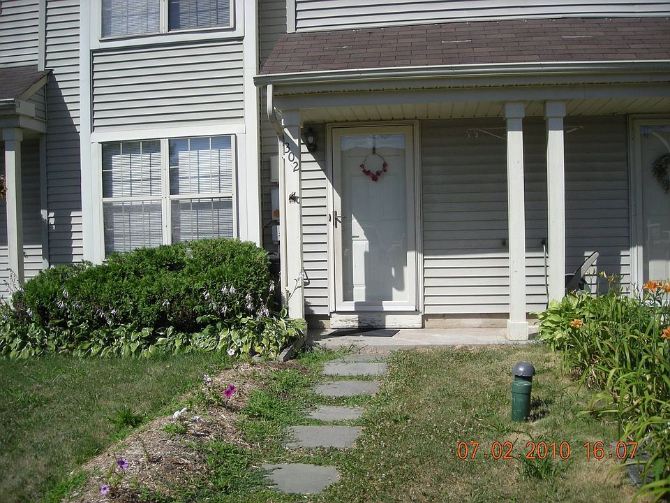 302 Kent Lane - front