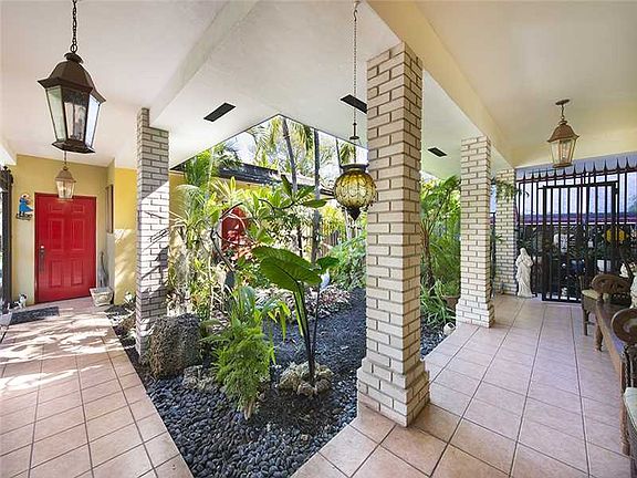 5th image of 12581 Griffing Blvd.