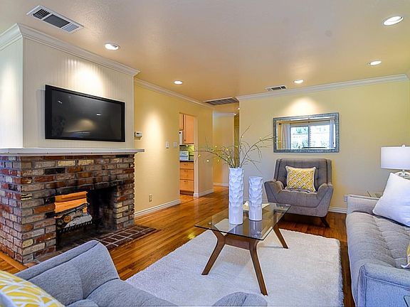 5th image of 2848 La Jolla Ave