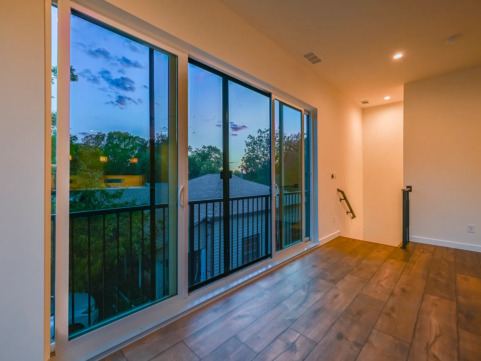2 bed, 1500 sqft, $3,200 — Photo 4