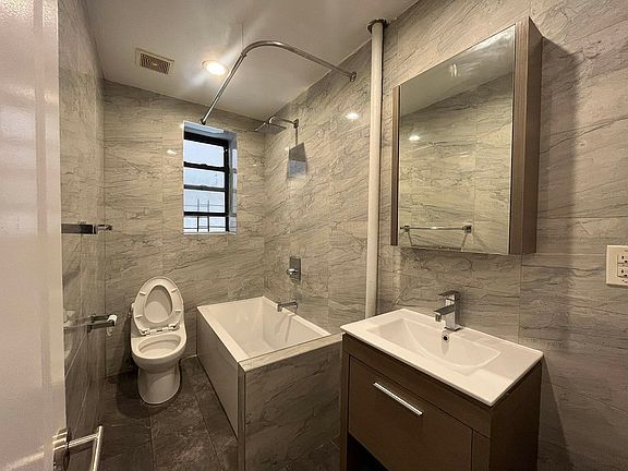 3rd image of 127 W 141st St #A15