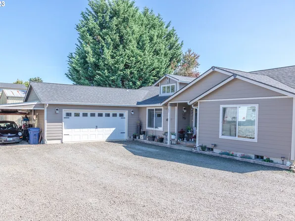 454 N Dogwood St, Coquille, OR 97423