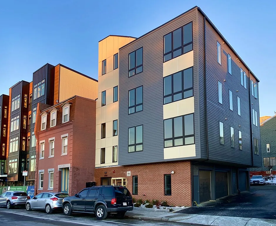 1 bed, 641 sqft, $3,250 — Photo 2