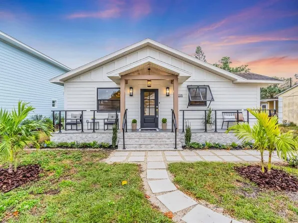 2226 Arlington St, Sarasota, FL 34239
