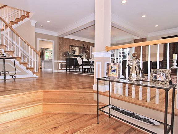 5th image of 4842 26th St N