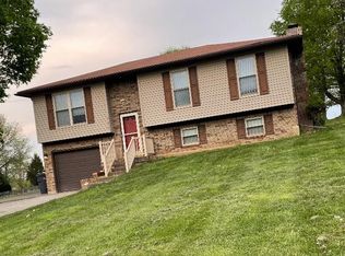 125 Circle K Rd, Brandenburg, KY 40108