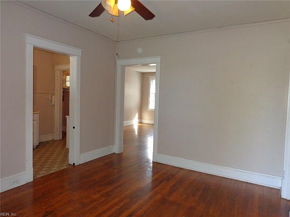 5th image of 1001 Gates Ave APT 16C