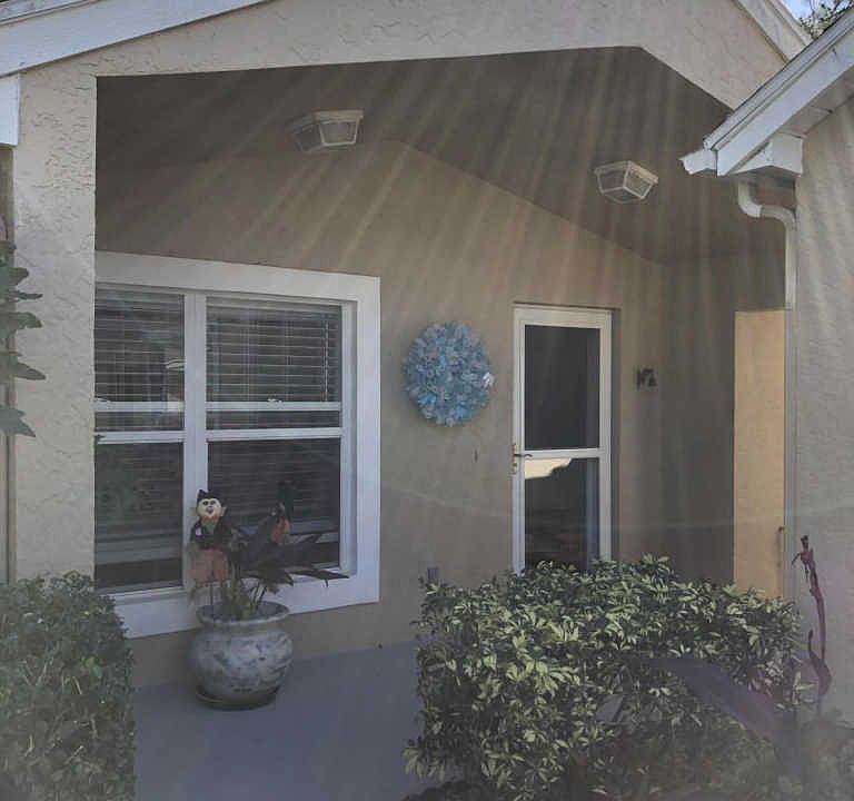1st image of 633 NW San Remo Cir